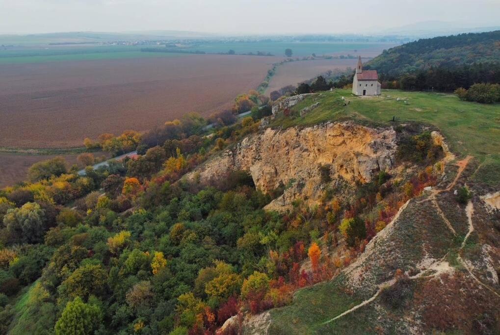 Komfortny Apartman A407 V Centre Nr, Bez Kuchyne, Parkovisko Zdarma Nitra Esterno foto
